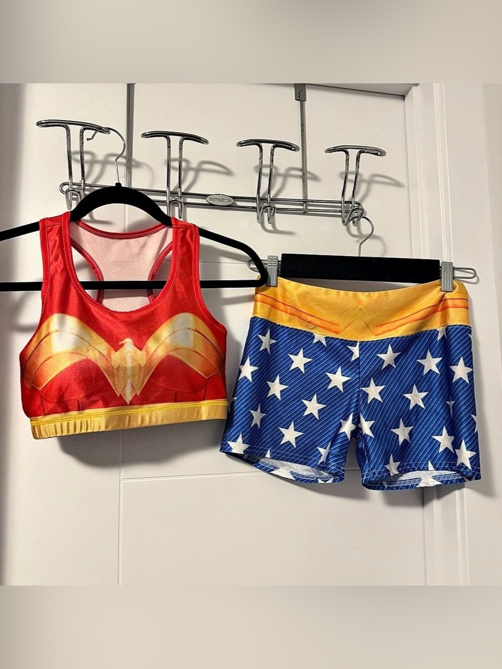 Marvel Wonder Woman Athletic Sports Bra/Shorts, Size S/M
